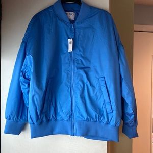 Ladies brand new waist jacket with zipper front